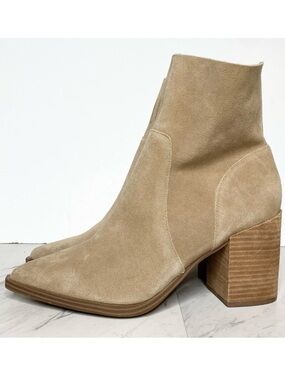 Steve Madden Calabria Tan Suede Heeled Bootie 10M